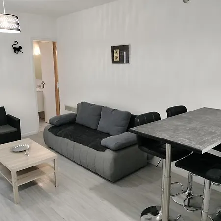 Cosy Avec Patio En Rdc Перпиньан