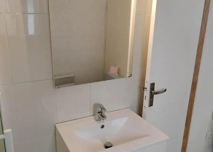 Cosy Avec Patio En Rdc Apartamento